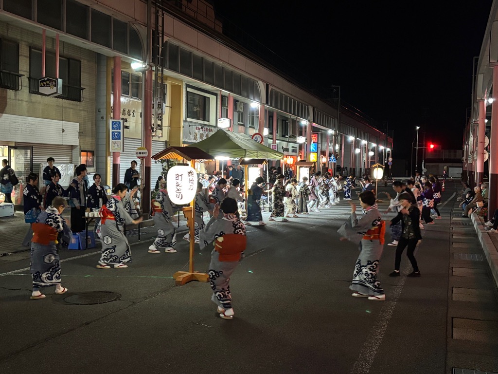 町踊りの様子