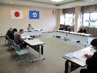 第1回(仮称)学習文化交流施設基本計画検討委員会の様子の写真1