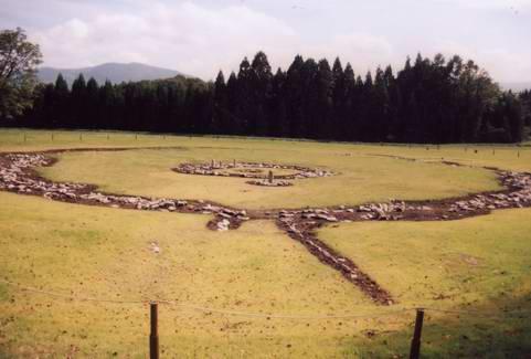 野中堂環状列石北西側からの写真